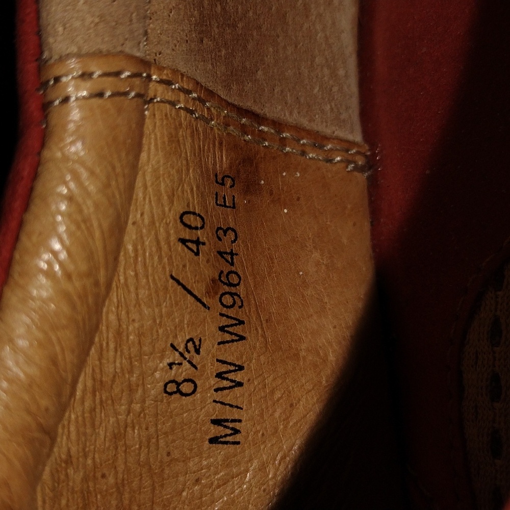 Born Leather Burgundy Oxford Shoes. Size 8 1/2. - Picture 6 of 10